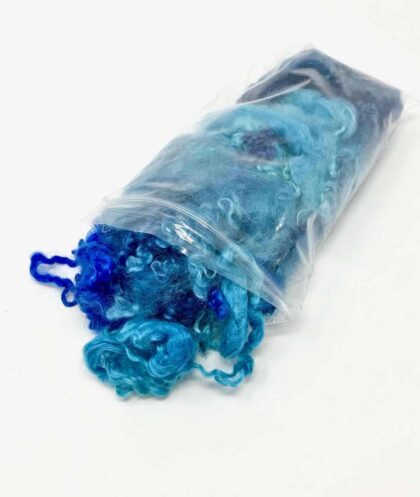 Schafwollocken blau